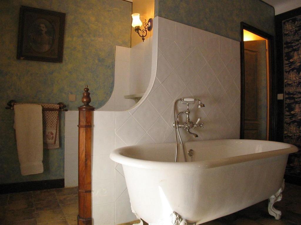 Bed and Breakfast Bize De La Tour Saint-Bonnet-du-Gard Pokoj fotografie